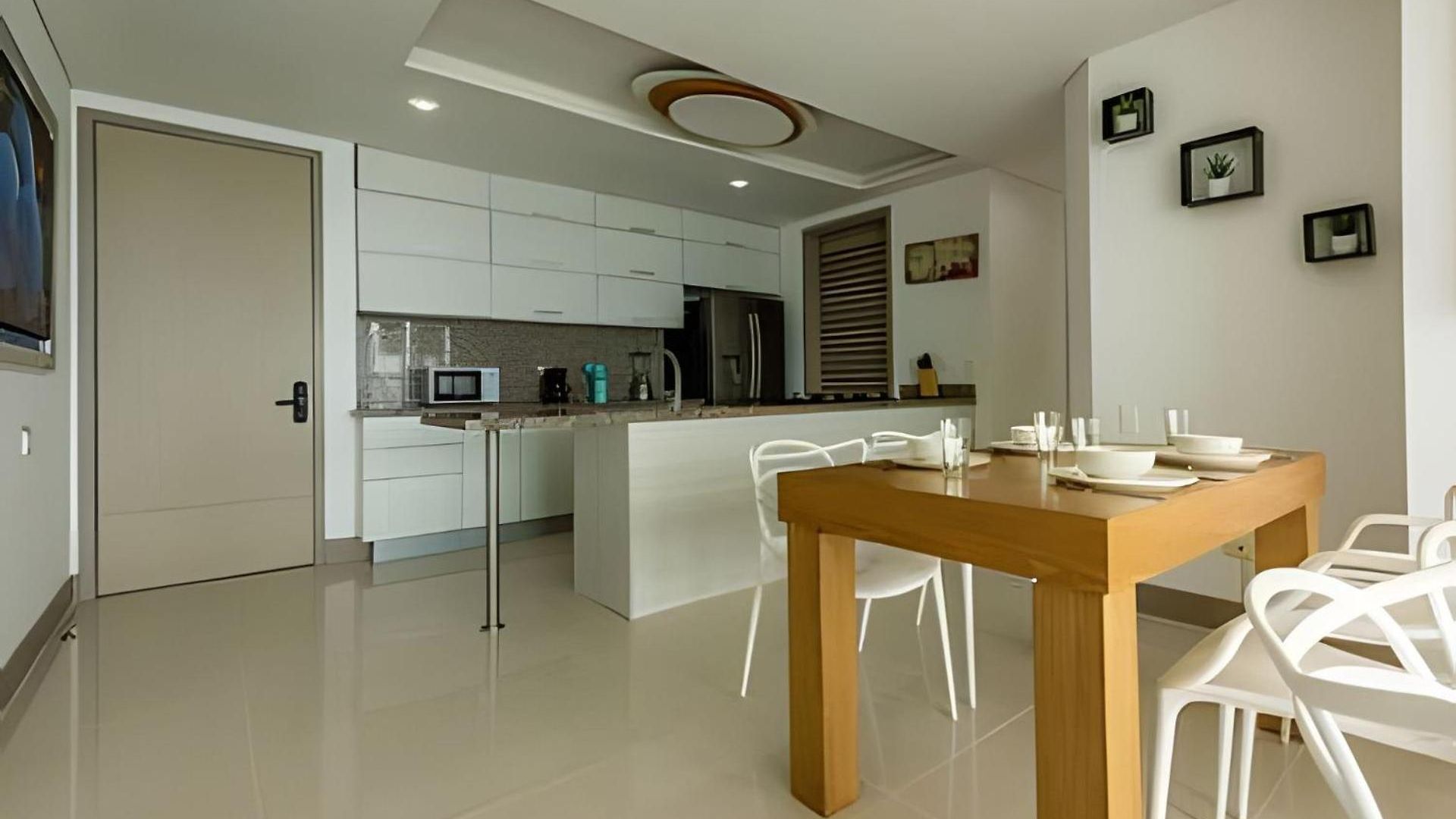 Lujoso Apto De 3 Habitaciones-3303 Palmetto